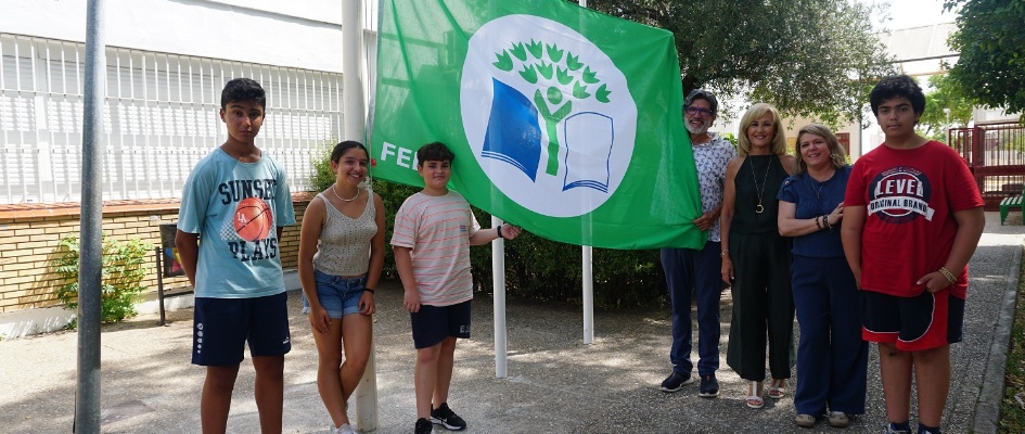 Bandera Verde Gloria Fuertes JUN25baja