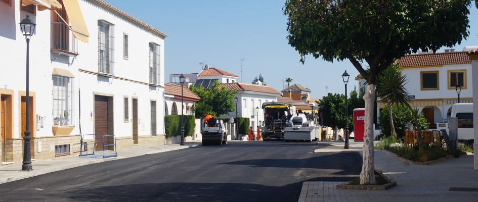 Calle Hermanos Reyes_asfaltadoJN242